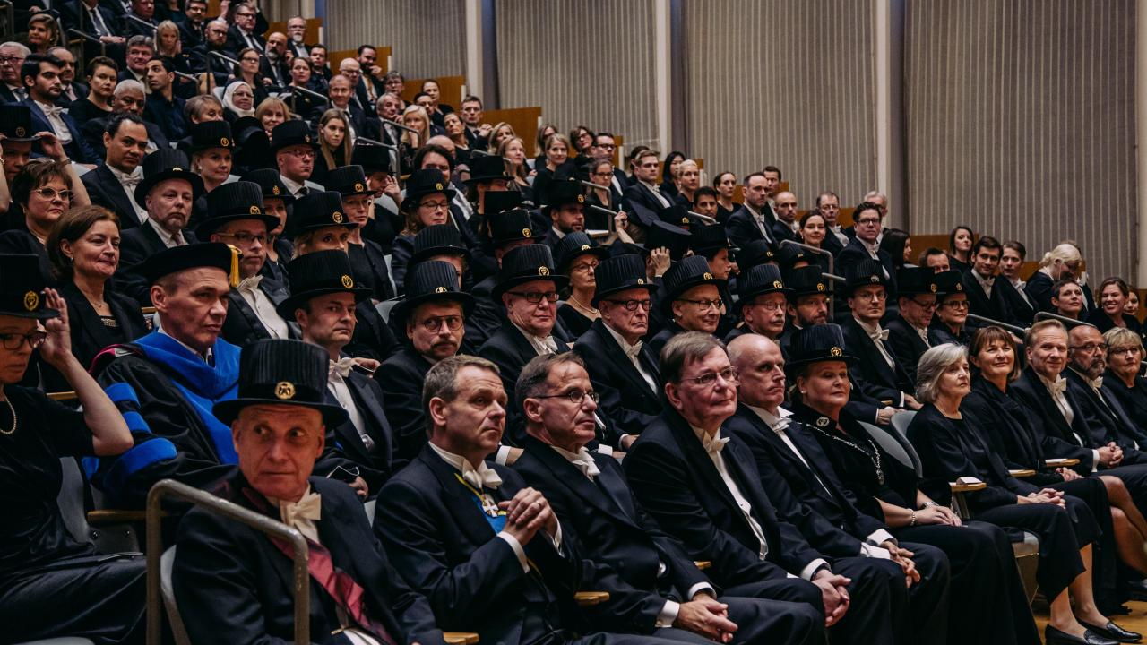 Bild från festsalen under Hankens doktorspromotion 2019